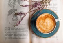 Jaki krem pod oczy dla 60 latki?