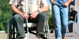 Czy osoba niepełnosprawna ma pierwszeństwo w kolejce do lekarza?